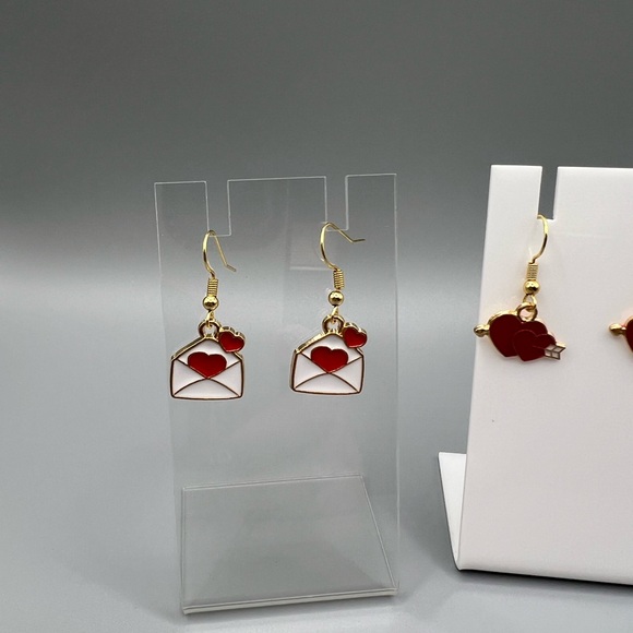 🆕 Gold and Red Heart Earrings - Handmade #169 - Picture 3 of 5